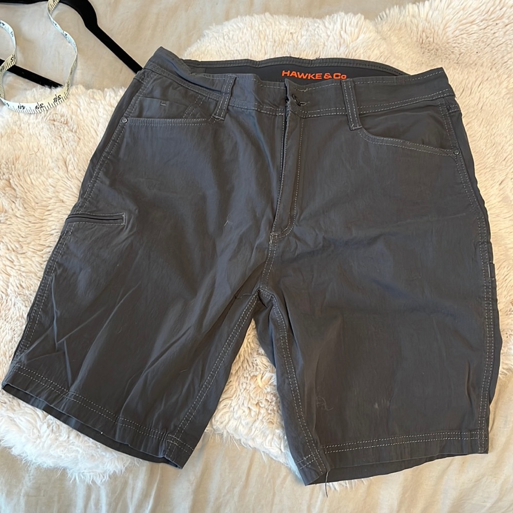 Hawke and Co cargo shorts size 34